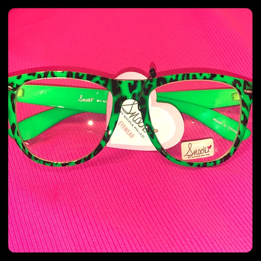 Accessory Glasses